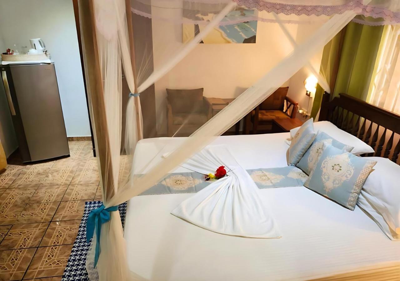 לה דיג Buisson Guesthouse מראה חיצוני תמונה