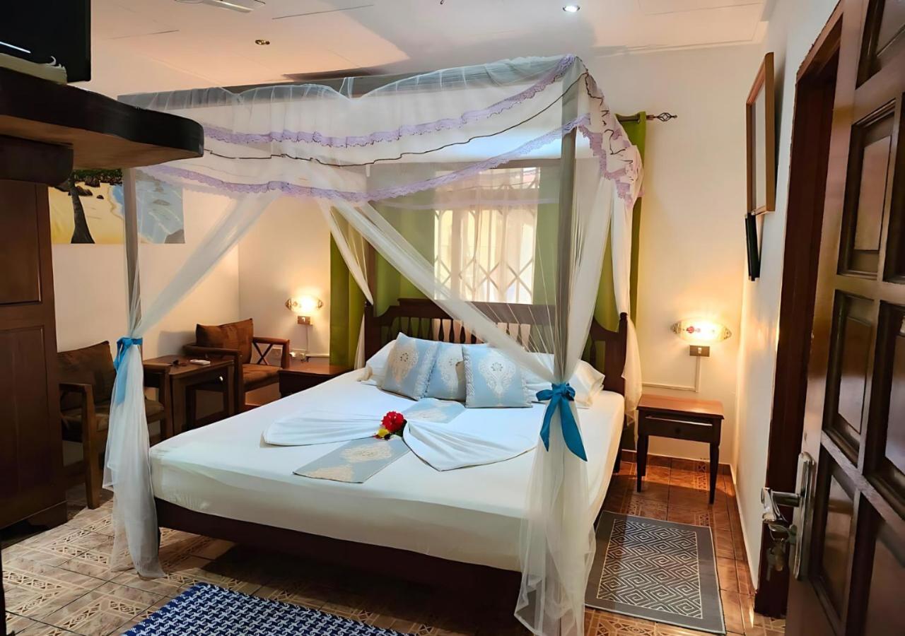 לה דיג Buisson Guesthouse מראה חיצוני תמונה
