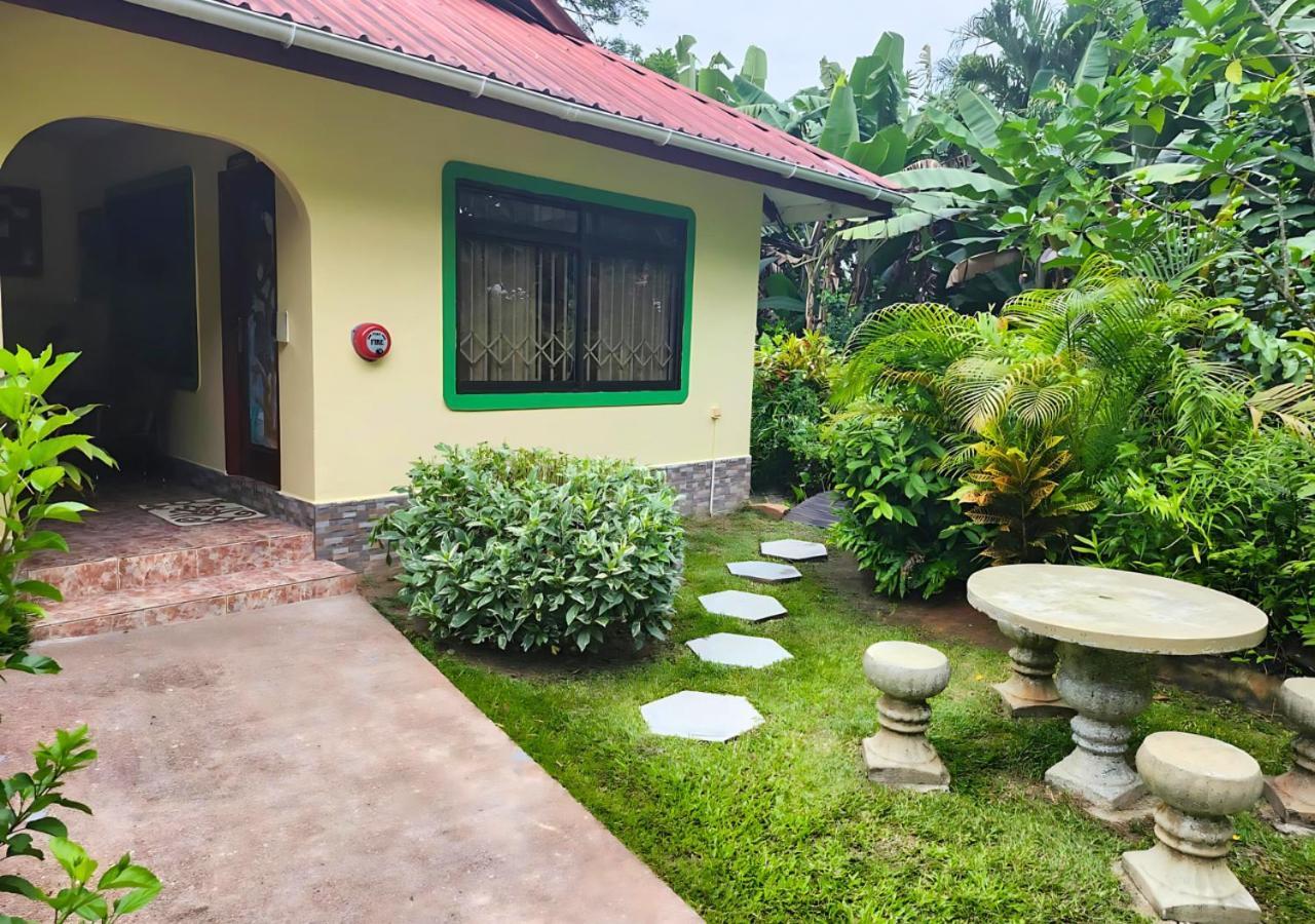 לה דיג Buisson Guesthouse מראה חיצוני תמונה