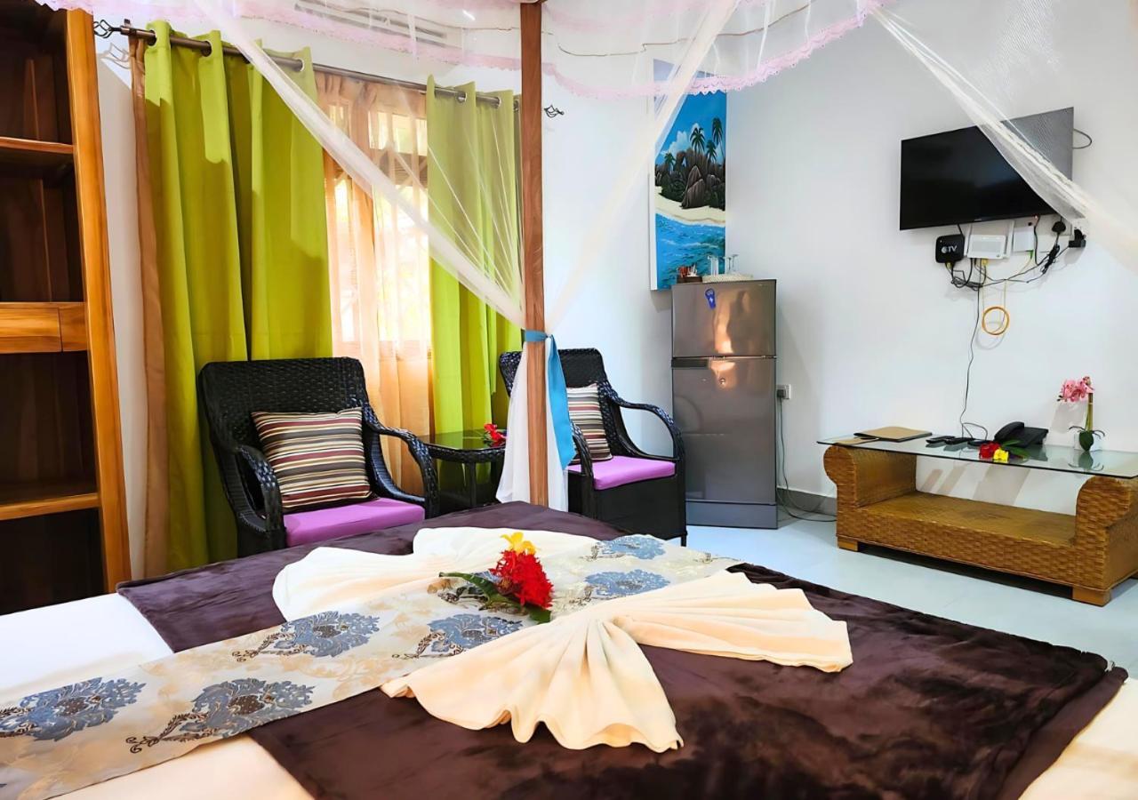 לה דיג Buisson Guesthouse מראה חיצוני תמונה